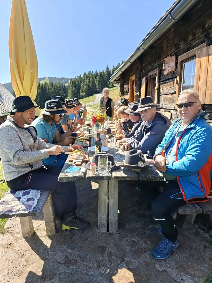 Skibob: Gemeinsame Zeit – Skibob Wandertag Altes Almhaus - Rappoldhütte – Altes Almhaus – 26.09.2026 – Foto 21