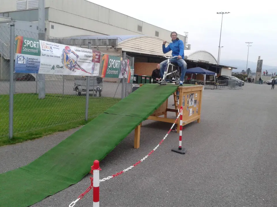 Titelbild: Schulsporttag 2013
