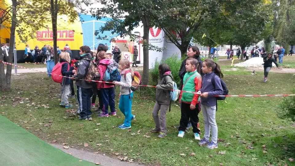 2015-10-09 12.06.34