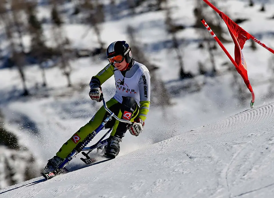 © PHOTO PLOHE 3923 PRECLIKOVA Stanislava CZE SKIBOB KLUB Dobruska
