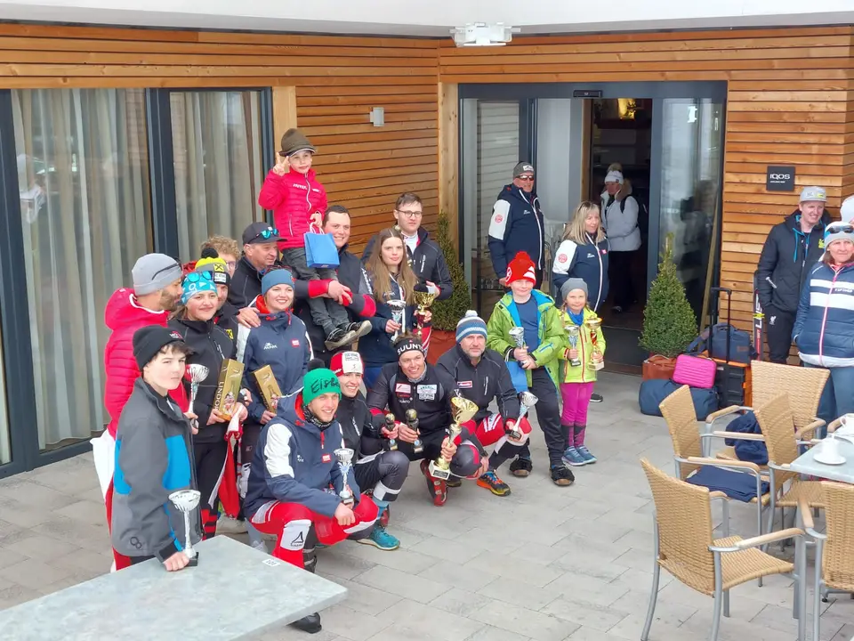 Titelbild: Weltcup am Nassfeld