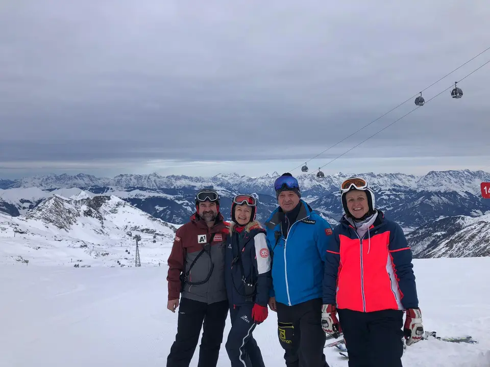 Titelbild: Trainingskurs am Kitzsteinhorn