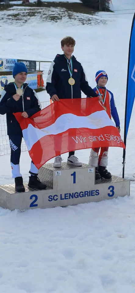 WM 2025 Siegerehrung Risenslalom (3)